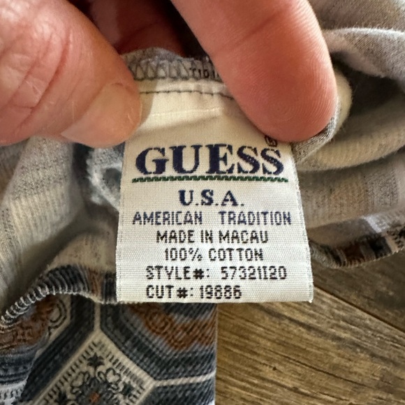 Vtg guess funky lightweight cord button down large - Picture 5 of 13